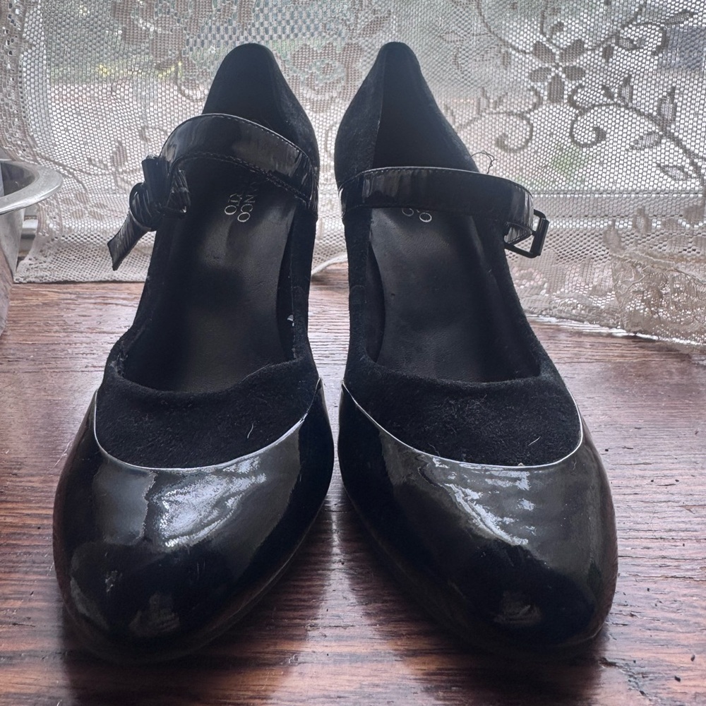 Vintage Franco Sarto Suede Glossy Heels